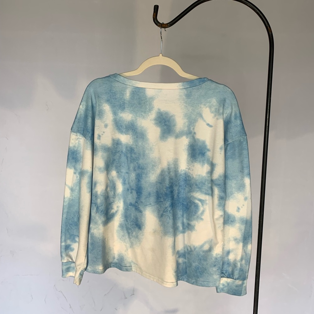 blue and white tie dye loungewear